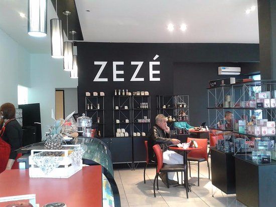 ZEZÉ Café & Delicatessen